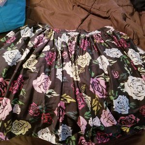 Unique Vintage Roses Swing Skirt w/ Pockets *RARE*